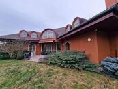 Prodej luxusní slunné vily,7+1, 590 m -+ 3x koup.+3x WC+ 2xG, ,pozemek 1 470m 