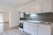 Prodej bytu 2+1 s balkonem, ul. Averinova, 49,3 m2, cena 3290000 CZK / objekt, nabízí 