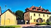 Byt 4+1/B, Hostivice, ul. Litovická, OV, cihla, 140 m2, historický objekt Litovka, cena 19900000 CZK / objekt, nabízí DELFIN