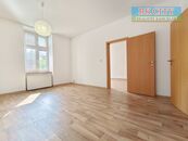 Pronájem bytu 2+1, 1.N.P., ul. Mírova, Opava, cena 11000 CZK / objekt / měsíc, nabízí 