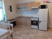 Zděný byt 2+kk, Dvůr Králové nad Labem, ul. Roháčova, cena 9800 CZK / objekt / měsíc, nabízí 