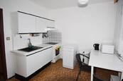Pronájem bytu 1+1 - Brno - Bystrc - Teyschlova - balkon - CP 43 m2, cena 12000 CZK / objekt / měsíc, nabízí 