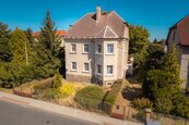 Prvorepubliková vila 5+2 (7+3) 380m2 / balkon /garáž / zahrada 1051m2 v top lokalitě k rekonstrukci., cena 6890000 CZK / objekt, nabízí 