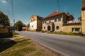 Prodej rodinného domu 2 956 m2, pozemek 5 482 m2 - Hředle u Rakovníka, cena 11990000 CZK / objekt, nabízí 
