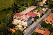 Prodej komerčního areálu 2 956 m2, pozemek 5 482 m2 - Hředle u Rakovníka, cena 11990000 CZK / objekt, nabízí 