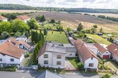 RD 5+1/2 x garáž pozemek 1 338 m2, zahrada 962 m2 v atraktivní lokalitě obce Vlkava, cena 6849000 CZK / objekt, nabízí AKTIVA DEVELOPMENT, s.r.o.