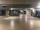 Pronájem bezpečného garážového stání, Kloboučnická ulice, Praha 4 Nusle, cena 2400 CZK / objekt / měsíc, nabízí 