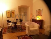 Pronájem plně zařízeného bytu 2+kk, (54m2), se soukr. zahradou, Praha 2 Vinohrady,ul. A.Letenské, cena 27500 CZK / objekt / měsíc, nabízí 