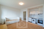 Pronájem bytu 1+kk 26 m2, Praha - Troja, cena 17000 CZK / objekt / měsíc, nabízí Bohemian Estates International s.r.o.