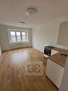 Pronájem bytu 2+kk, 51 m2 - Praha - Smíchov, cena 21500 CZK / objekt / měsíc, nabízí Bohemian Estates International s.r.o.