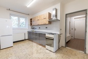 Pronájem bytu 2+1, 55 m2 se zahradou - Praha - Modřany, cena 21900 CZK / objekt / měsíc, nabízí Bohemian Estates International s.r.o.
