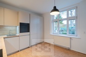 Pronájem bytu 3+1 120 m2, Praha - Libeň, cena 36900 CZK / objekt / měsíc, nabízí Bohemian Estates International s.r.o.