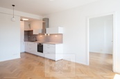Pronájem byty 3+kk, 70 m2 - Praha - Libeň, cena 32000 CZK / objekt / měsíc, nabízí Bohemian Estates International s.r.o.