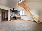 Nový byt 1+kk, 32 m2 v centru Úval u Prahy., cena 15000 CZK / objekt / měsíc, nabízí Bohemian Estates International s.r.o.