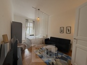 Pronájem bytu 1+1 37 m2, Praha 1, cena 21400 CZK / objekt / měsíc, nabízí Bohemian Estates International s.r.o.