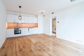 Pronájem bytu 2+kk 55 m2, Praha - Radlice, cena 32500 CZK / objekt / měsíc, nabízí Bohemian Estates International s.r.o.