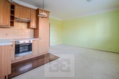 Pronájem bytu 1+kk 29 m2, Praha - Čakovice, cena 15900 CZK / objekt / měsíc, nabízí Bohemian Estates International s.r.o.