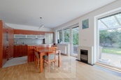 Pronájem rodinného domu 5+kk 148 m2, Praha - Kbely, cena 49900 CZK / objekt / měsíc, nabízí 