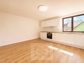 Pronájem bytu 2+1 72 m2, Střelice, cena 23000 CZK / objekt / měsíc, nabízí Bohemian Estates International s.r.o.