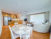 Pronájem bytu 5+kk 130 m2 se sklepem, balkonem a parkováním, Praha - Jinonice, cena 49000 CZK / objekt / měsíc, nabízí 