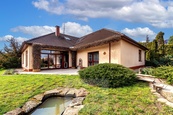 Prodej rodinného 6+2 v obci Křižatky u Berouna, cena cena v RK, nabízí Bohemian Estates International s.r.o.