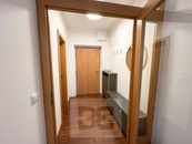 Pronájem nadstandardně světlého bytu 3+kk (109 m2) s obrovskou terasou - Praha 5, Košíře, cena 49000 CZK / objekt / měsíc, nabízí Bohemian Estates International s.r.o.