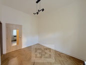 Pronájem bytu 2+1 38 m2, Praha - Žižkov, cena 19900 CZK / objekt / měsíc, nabízí Bohemian Estates International s.r.o.