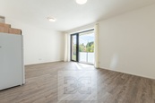 Pronájem bytu 1+kk 37 m2, Plzeň - Skvrňany, cena 13500 CZK / objekt / měsíc, nabízí 