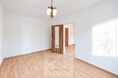 Pronájem bytu 3+1 70 m2, Tuchoměřice, cena 22000 CZK / objekt / měsíc, nabízí 