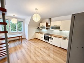 Pronájem bytu 4+1 99 m2, Praha - Vokovice, cena 39900 CZK / objekt / měsíc, nabízí 