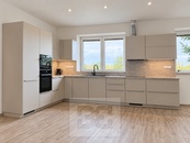 Pronájem rodinného domu 130 m2, Dolní Dunajovice, cena 25000 CZK / objekt / měsíc, nabízí Bohemian Estates International s.r.o.
