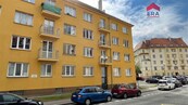 Prodej slunného bytu ve druhém patře domu ve Školní ulici v Chebu., cena 2790000 CZK / objekt, nabízí ERA ESTATE agency