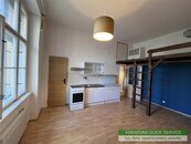 Klidný byt 1+kk (29 m2) na rozhraní Vinohrad a Žižkova, do centra 10 min. Praha 3 Žižkov, Kubelíkova pronájem, cena 13500 CZK / objekt / měsíc, nabízí Agentura Quick Service
