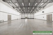 Moderní skladová hala (946 m2) + kanceláře (449 m2) - Praha 9 Horní Počernice - pronájem, cena 184 CZK / m2 / měsíc, nabízí 