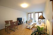 Byt 2+kk s balkonem, zimní zahradou a možností parkování u Anděla, cena 29000 CZK / objekt / měsíc, nabízí 