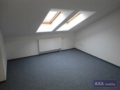 Pronájem samostatné kanceláře 15m2, 2.p. v administrativní budově, Erbenova ul., Olomouc, cena 2984 CZK / objekt / měsíc, nabízí Kamil Boxan (AXA reality)