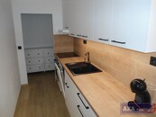 Pronájem bytu 2+1, 3.p., 58m2, balkon, sklep, Kmochova ul., Olomouc, cena 15940 CZK / objekt / měsíc, nabízí 