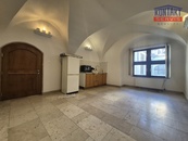 Pronájem bytu 2+1 80 m2 na náměstí Přemysla Otakara II , České Budějovice 1, cena 12500 CZK / objekt / měsíc, nabízí 