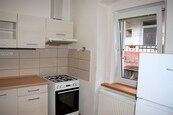Ve Volyni, Palackého náměstí, pronájem bytu 1 + 1 s lodžií a kůlnou, cena 7000 CZK / objekt / měsíc, nabízí 