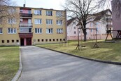 Ve Strunkovicích nad Blanicí pronájem bytu 2+1 s balkónem, okr. Prachatice, cena 11000 CZK / objekt / měsíc, nabízí LIVELI