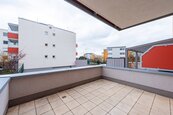 Prodej bytu 1+kk s terasou a garážovým stáním, novostavba, Praha 9, cena 6750000 CZK / objekt, nabízí 