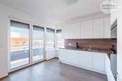 Pronájem novostavby na Chodově 3+kk Drahňovická 2425/4, Praha 11, Chodov, cena 44000 CZK / objekt / měsíc, nabízí 