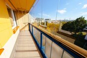Prodej rodinného bytu na pěkném místě na Praze 4 na Chodově, cena 8790000 CZK / objekt, nabízí Myšák reality