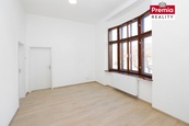 Byt 2+kk na pronájem, cena 12400 CZK / objekt / měsíc, nabízí 