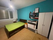 Pronájem vybaveného pokoje o ploše 16 m2, v bytové jednotce 3+1, ul. Zbudovská, Praha 4 - Libuš, cena 7000 CZK / objekt / měsíc, nabízí