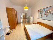 3+1, 76 m2, 1 p., částečně vybaven, ul. Petřínská, Praha 5 Malá Strana, cena 13990000 CZK / objekt, nabízí 