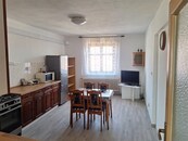 Pronájem bytu 2+1, 110 m2 v obci Kosmonosy,, cena 19000 CZK / objekt / měsíc, nabízí Navrátil - realitní kancelář