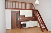 Pronájem bytu 1+kk s odděleným spaním v patře v Liberci, ul. Švermova, cena 10990 CZK / objekt / měsíc, nabízí 