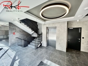 Pronájem, Garáž, garážové stání, Praha 5, cena 2000 CZK / objekt / měsíc, nabízí REALITY K+L