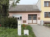 Prodej rodinného domu 4+1, 140 m, pozemek 713 m Šakvice, ul. Hlavní, cena 3800000 CZK / objekt, nabízí 
